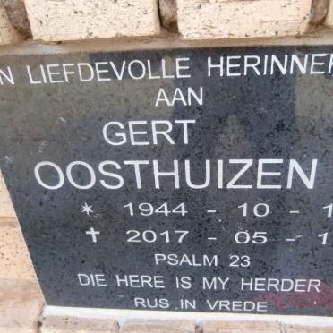 OOSTHUIZEN Gert 1944-2017