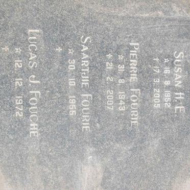 FOUCHE Lucas J. 1916-1992 &amp; Marthina J. 1929-1991