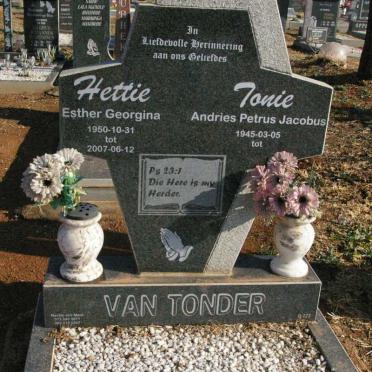 TONDER Andries Petrus Jacobus, van 1945- &amp; Esther Georgina 1950-2007