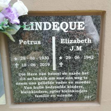 LINDEQUE Petrus 1930-2019 &amp; Elizabeth J.M. 1942-