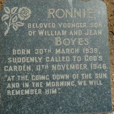 BOYES Ronnie 1939-1946