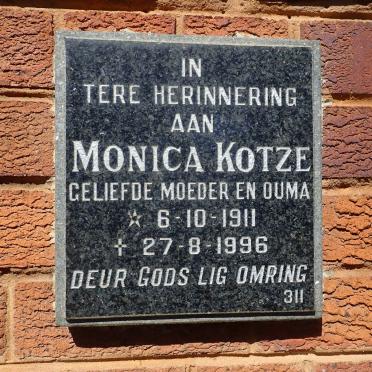 KOTZE Monica 1911-1996