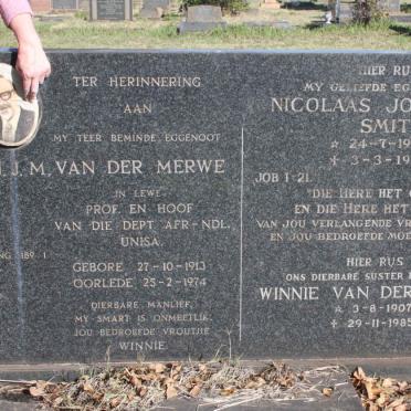 MERWE H.J.J.M., van der 1913-1974 &amp; Winnie 1907-1985