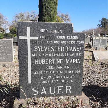 SAUER Sylvester 1895-1957 &amp; Hubertine Maria JANSEN 1889-1986