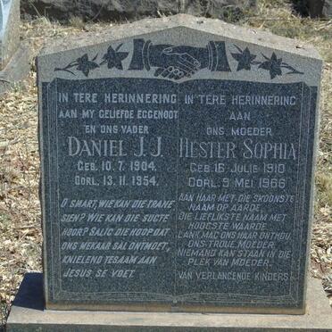 SCHOLTZ Daniel J.J. 1904-1954 & Hester Sophia 1910-1966