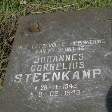 STEENKAMP Johannes Cornelius 1942-1943