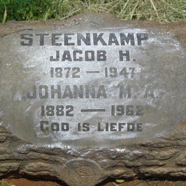 STEENKAMP Jacob H. 1872-1947 & Johanna M.A. 1882-1962