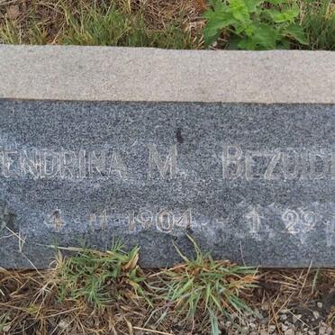 BEZUIDENHOUT Hendrina M. 1904-1993
