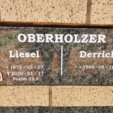 OBERHOLZER Derrick 1969- &amp; Liesel 1973-2020