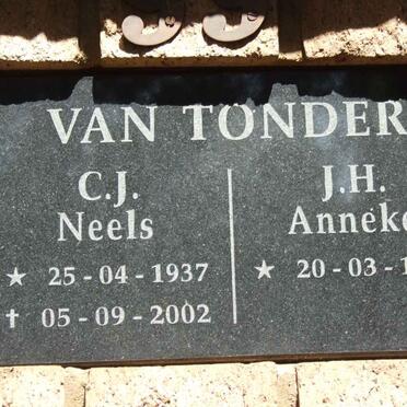 TONDER C.J., van 1937-2002 &amp; J.H. 1940