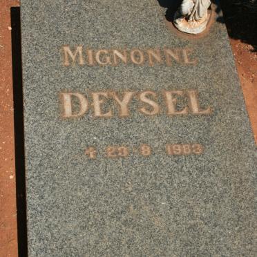 DEYSEL Mignonne -1983