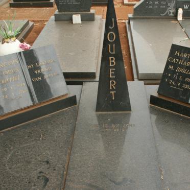 JOUBERT Francois Jacobus 1914-1986 &amp; Martha Catharina M. 1917-2002  