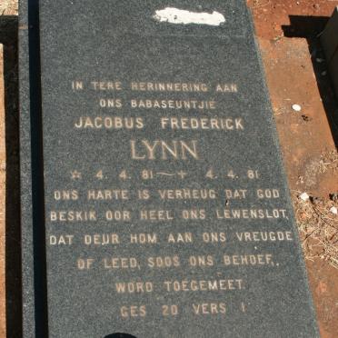 L - Vanne :: Surnames - L