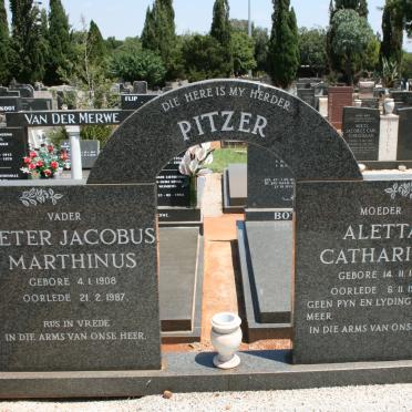 PITZER Pieter Jacobus Marthinus 1908-1987 &amp; Aletta Catharina 1910-1979