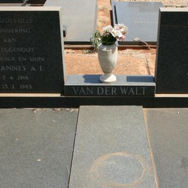 WALT Johannes A.I. van der 1916-1983 &amp; Ella S.C. 1926-