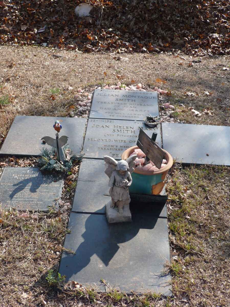 SMITH Julian Montaque 1915-2004 &amp; Joan Helen Mary PITCHFORD 1921- :: VAN DER LINDE Elizabeth Helena nee GOUWS 1962-2001