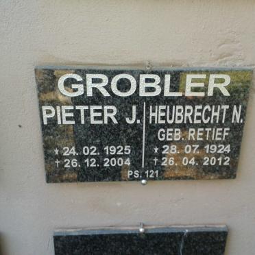 GROBLER Pieter J. 1925-2004 &amp; Heubrecht N. RETIEF 1924-2012