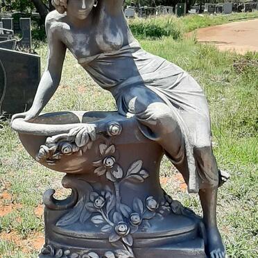 SAAYMAN Maria Saloma 1951-2016