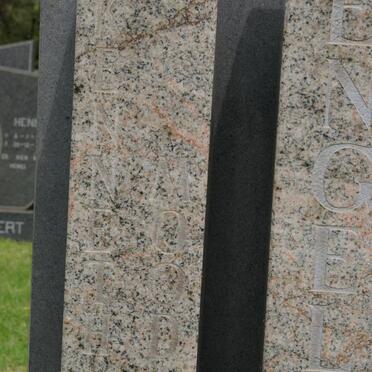 ENGELS Kenneth Moodie 1929-1992