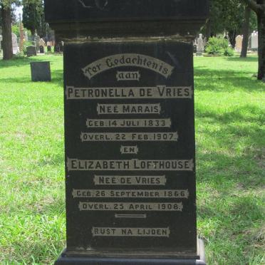 VRIES, de :: LOFTHOUSE :: COLLER, van