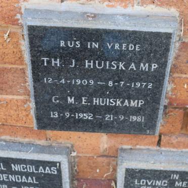 HUISKAMP TH.J. 1909-1972 :: HUISKAMP G.M.E. 1952-1981