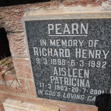 PEARN Richard Henry 1898-1992 &amp; Aisleen Patricina 1903-2001