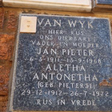 WYK Jan Pieter, van 1911-1968 &amp; Aletha Antonetha PIETERSE 1912-1972
