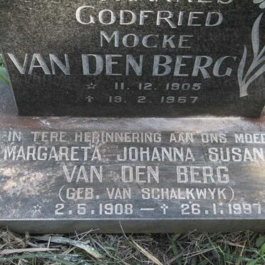 BERG Johannes Godfried Mocke, van den 1905-1967 & Margareta Johanna Susanna VAN SCHALKWYK 1908-1997_2