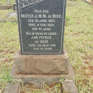 BEER Jan Petrus, de -1945 &amp; Hester J.M.M. 1867-1924