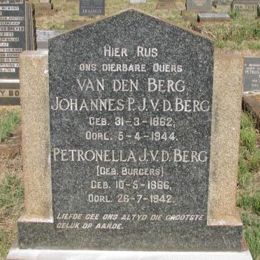 BERG Johannes P.J., van den 1862-1944 &amp; Petronella J. BURGERS 1866-1942