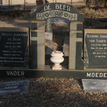 BEER Mathys Johannes, de 1888-1954 & Hermanis Johannes VAN STADEN 1890-1978 :: DE BEER Mathys Johannes 1932-2007 & Anna 1936-2019_1