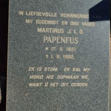 PAPENFUS Martinus J.L.O. 1921-1982 :: PAPENFUS Hendrik Frederick Deetlof 1960-1980