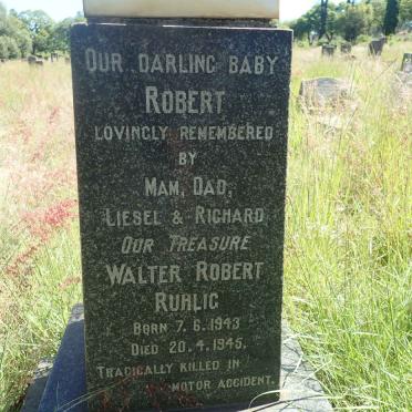 RUHLIG August Friedrich Walter 1902-1975 :: RUHLIG Walter Robert 1943-1945