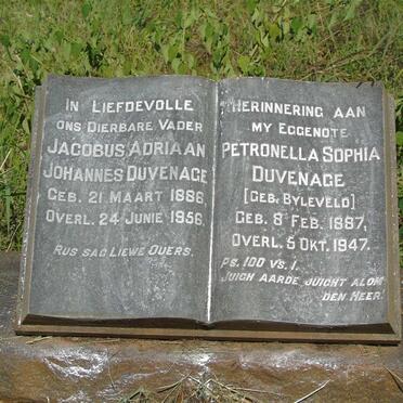 DUVENAGE Jacobus Adriaan Johannes 1886-1956 & Petronella Sophia BYLEVELD 1887-1947