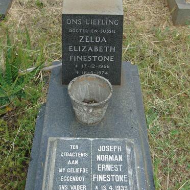 FINESTONE Joseph Norman Ernest 1939-1992 :: FINESTONE Zelda Elizabeth 1966-1974