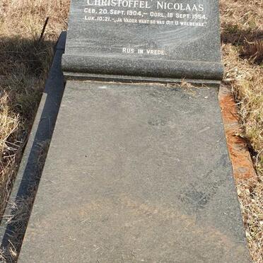 LABUSCHAGNE Christoffel Nicolaas 1904-1954 :: ? Emma -1970