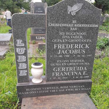 LUBBE Frederick Jacobus 1908-1997 &amp; Gertruida Francina E. 1914-1999