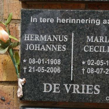 VRIES Hermanus Johannes, de 1908-2006 &amp; Maria Cecilia 1915-2009