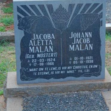 MALAN Johann Jacob 1921-1998 &amp; Jacoba Aletta MOSTERT 1924-1966