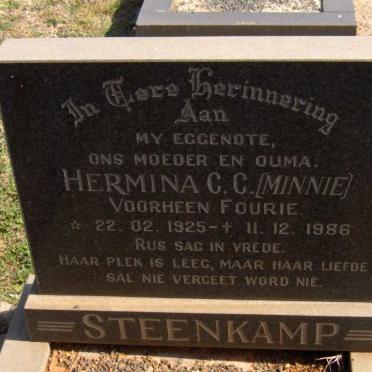 STEENKAMP Hermina G.G. nee MINNIE voorheen FOURIE 1925-1986