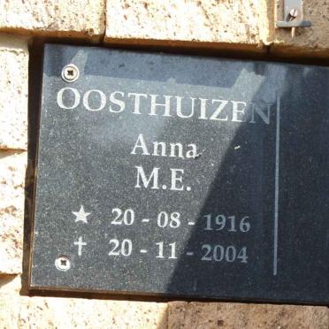 OOSTHUIZEN Anna M.E. 1916-2004