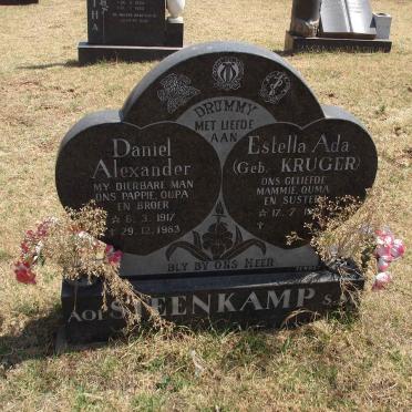 STEENKAMP Daniel Alexander 1917-1983 &amp; Estella Ada KRUGER