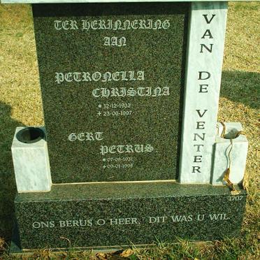 VENTER Gert Petrus , van der 1931-1998 &amp; Petronella Christina 1932-1997