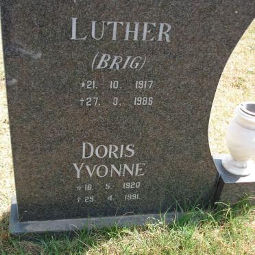 ? Luther 1917-1986 &amp; Doris Yvonne 1920-1991