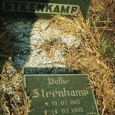 STEENKAMP Dollie 1915-1985