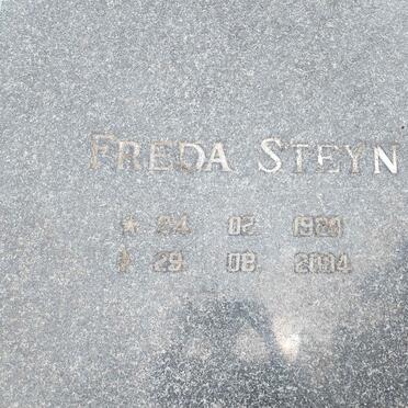 STEYN Freda 1920-2004