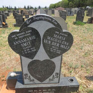 WALT Maria Magdalena, van der 1933-1996 :: SMIT Annemarie 1935-1998 