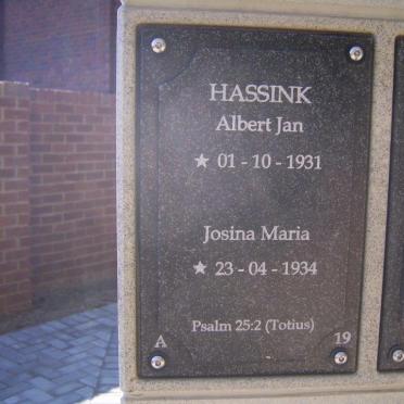 HASSINK Albert Jan 1931- &amp; Josina Maria 1934-