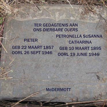 McDERMOTT Pieter 1857-1946 &amp; Petronella Susanna Catharina 1895-1946