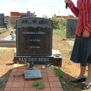 BERG Petronella Sophia, van den 1962-1962 :: VAN DEN BERG Hendrik Lukas Marthinus